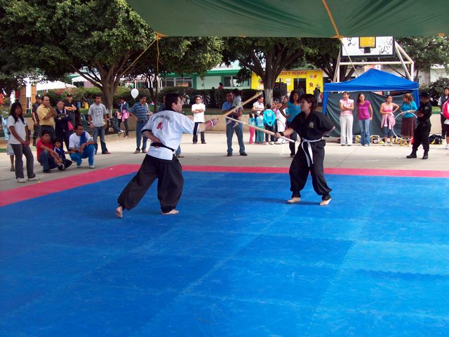 CLASE Y EXHIBICION DE HAEDONG KUMDO
MDK XOXO